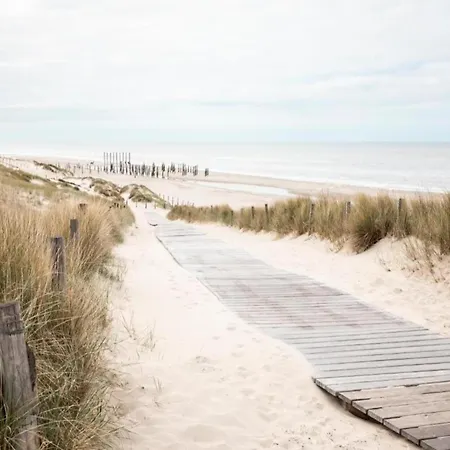 3-person Near Forest Διαμέρισμα *