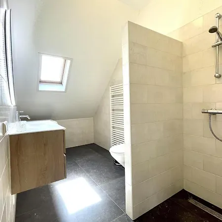 Apartment 3-person Near Forest