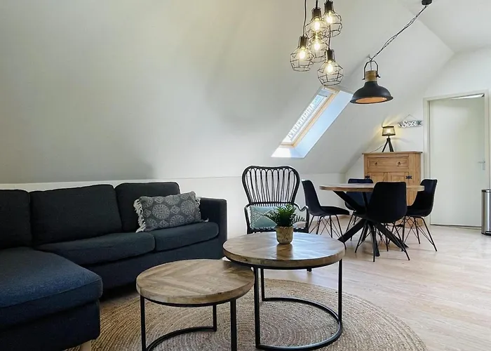 3-person Near Forest * Sint Maartensvlotbrug